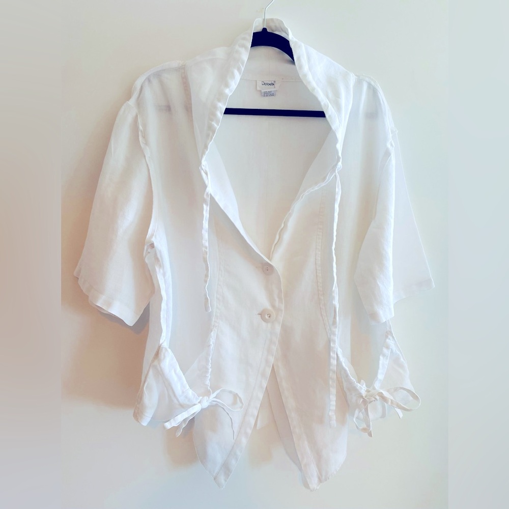 White linen jacket with pockets